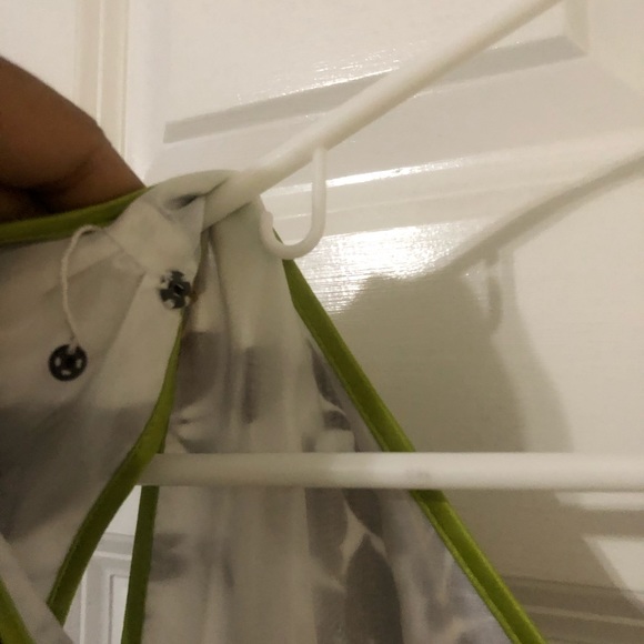 Unique design with empire waist - Picture 3 of 6